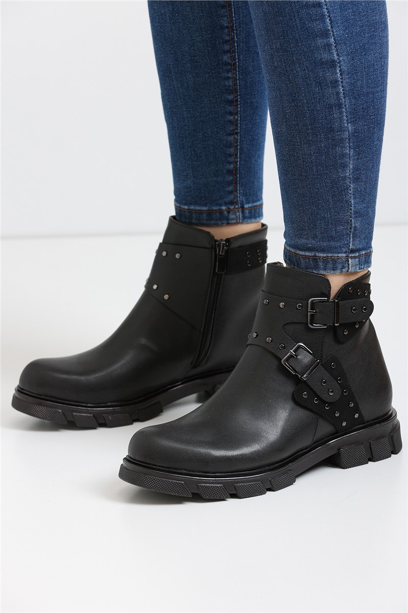 Women's Side Buckle Boots L001 - Black #364369