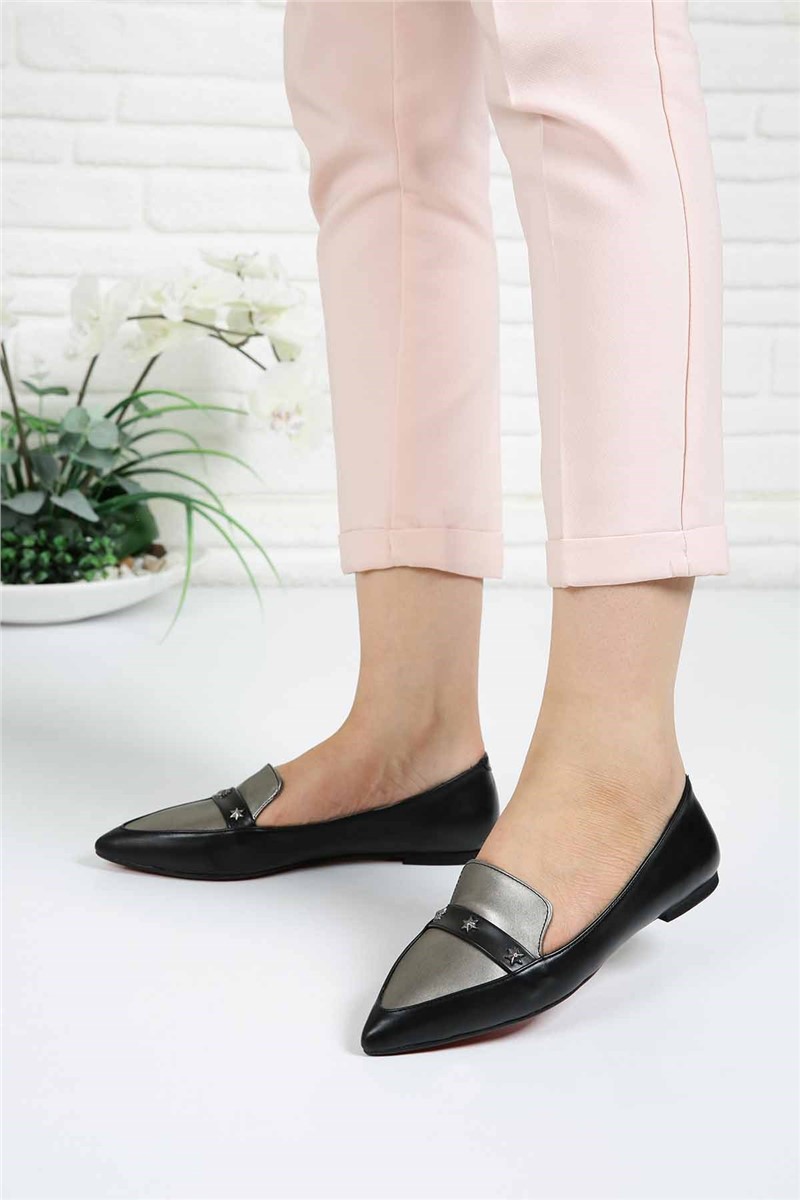 Mocassins Femininos L830 - Preto/Platina 294517