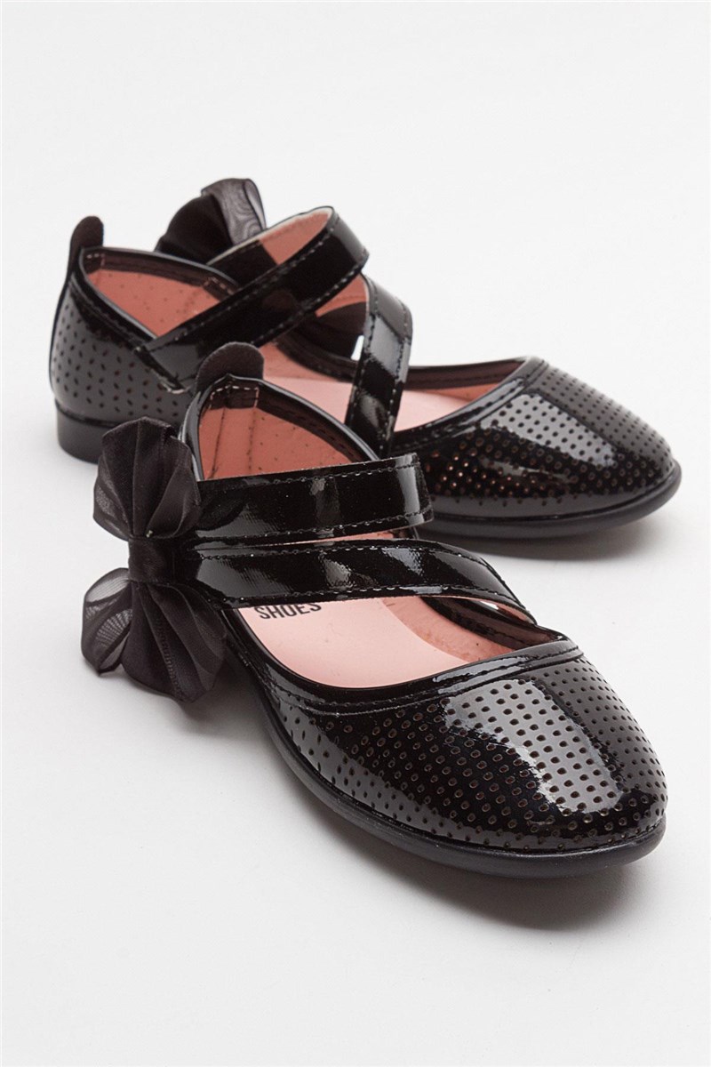 Children's patent leather sandals with decorative ribbon - Black #385579
