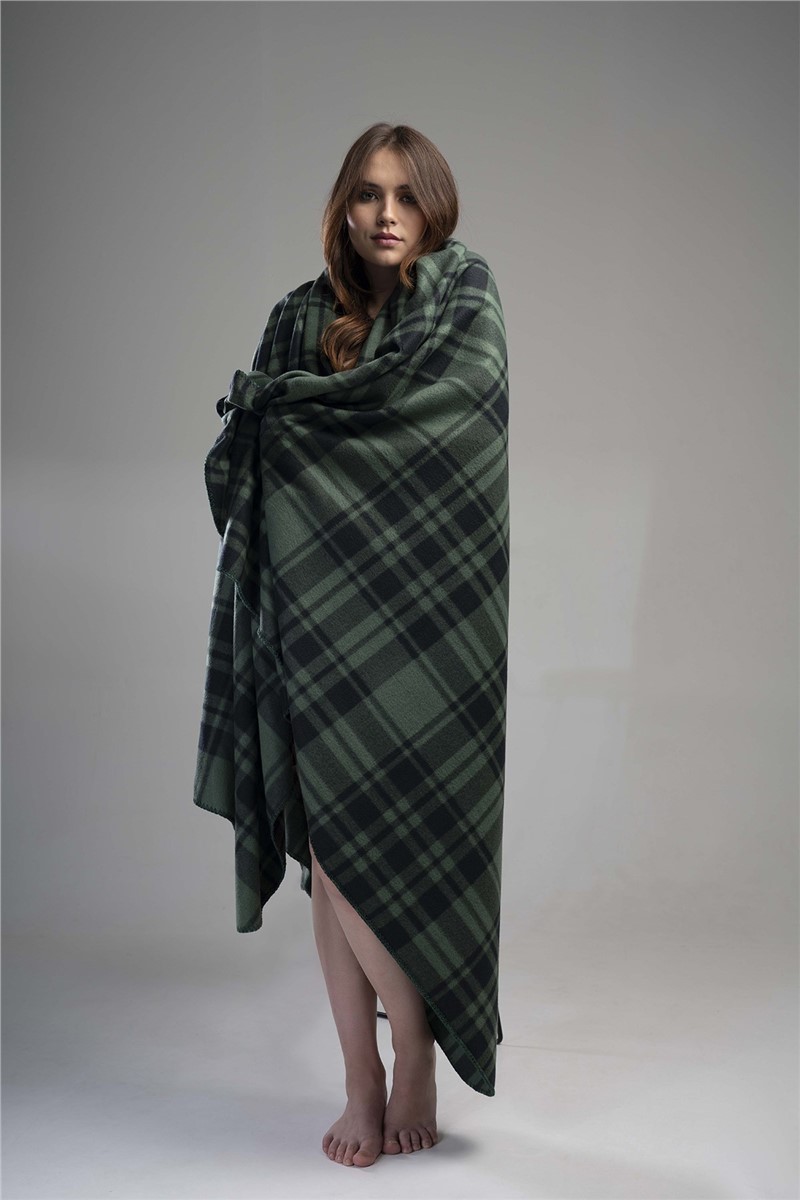 Fleece blanket 150x200 cm K-03 - Dark green #364769