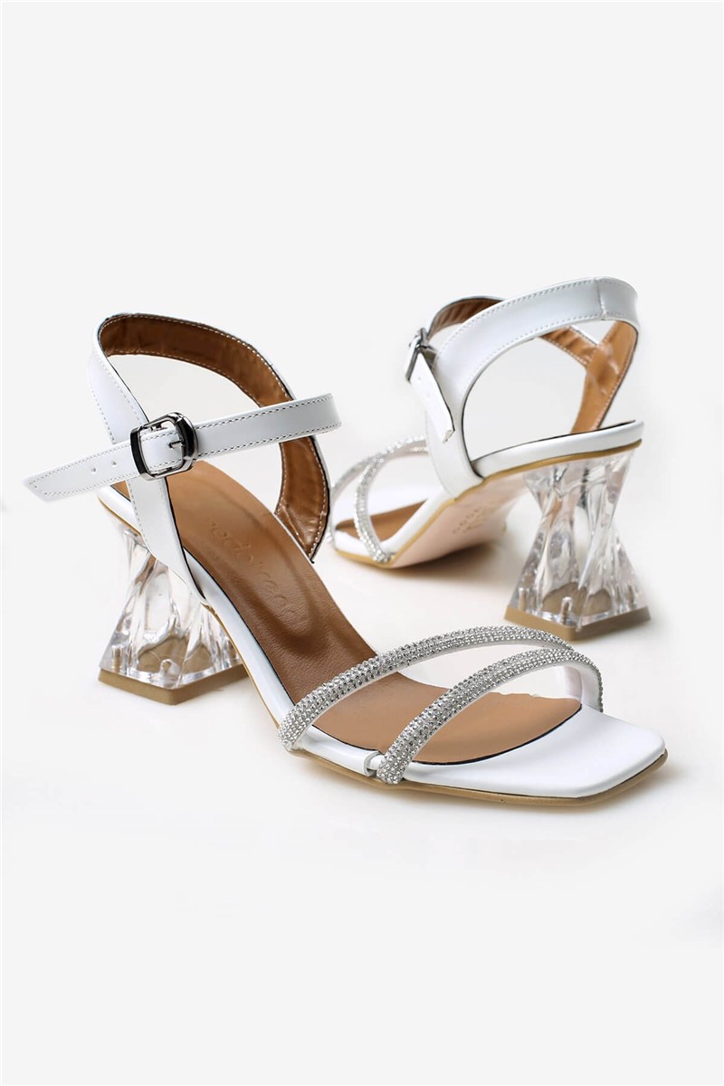 Elegantne ženske sandale - bijela # 327900