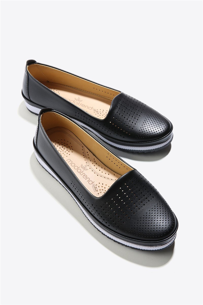 Women's casual shoes - Black #333170