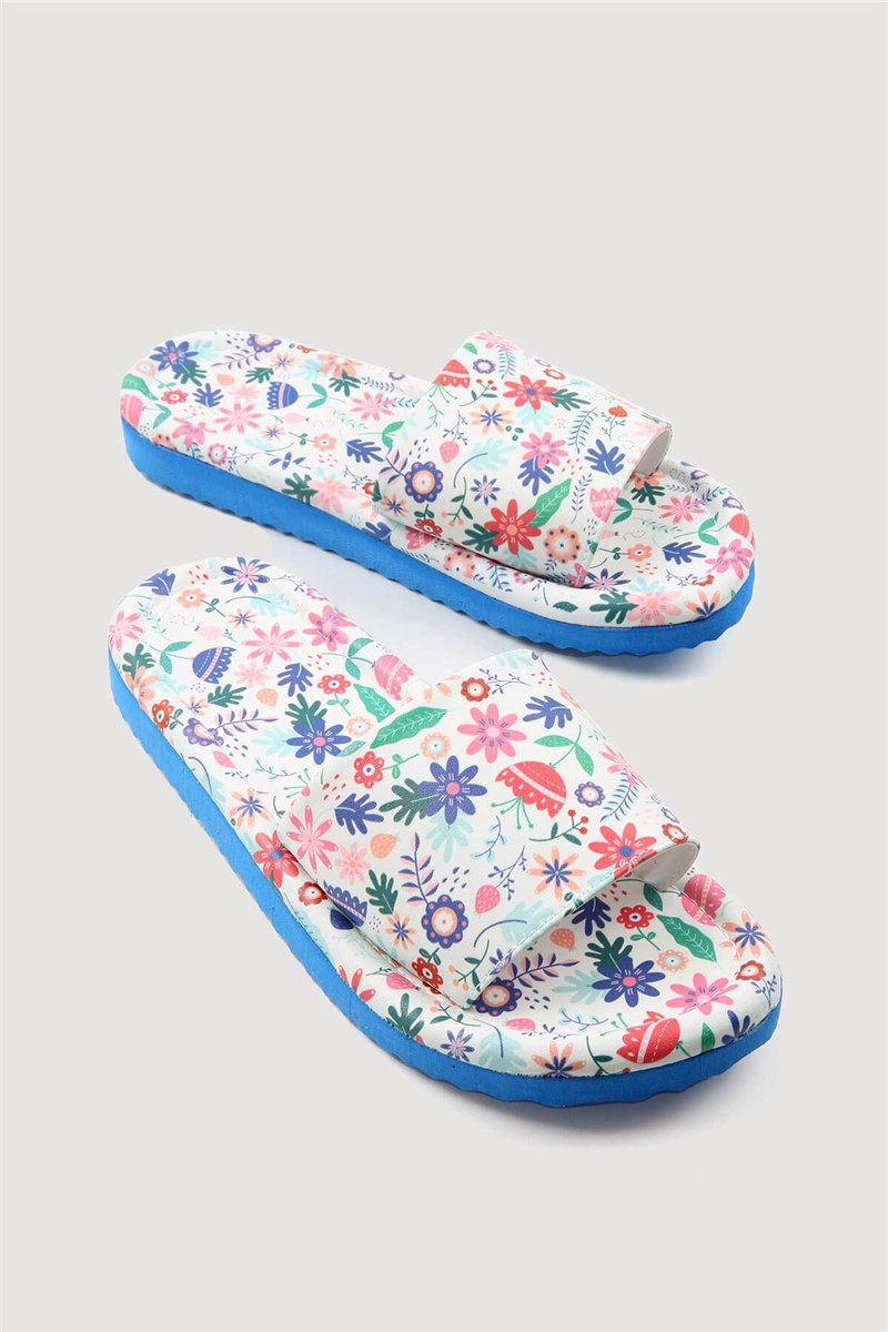 Women's beach slippers - Multicolor #331879