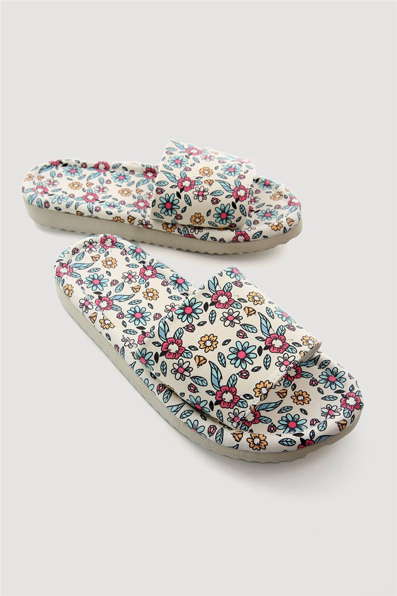 Women's beach slippers - Multicolor #331057