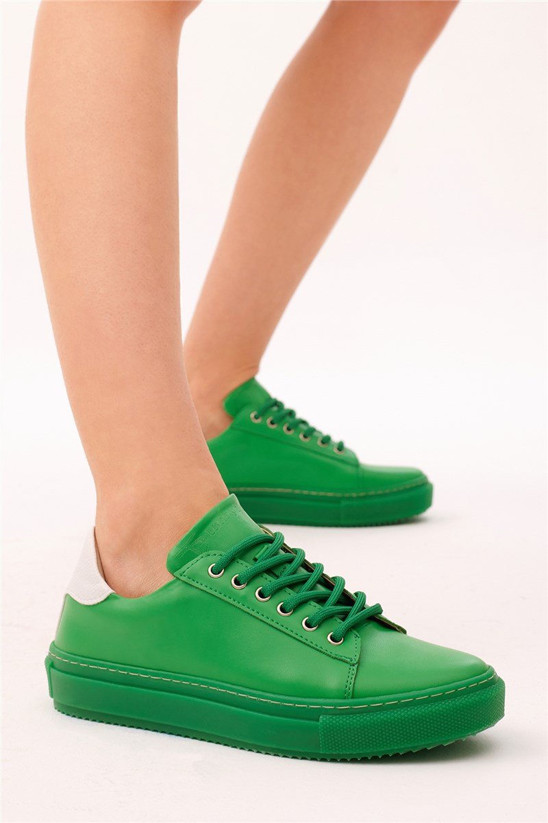 Women's Sports Shoes - Green #399618