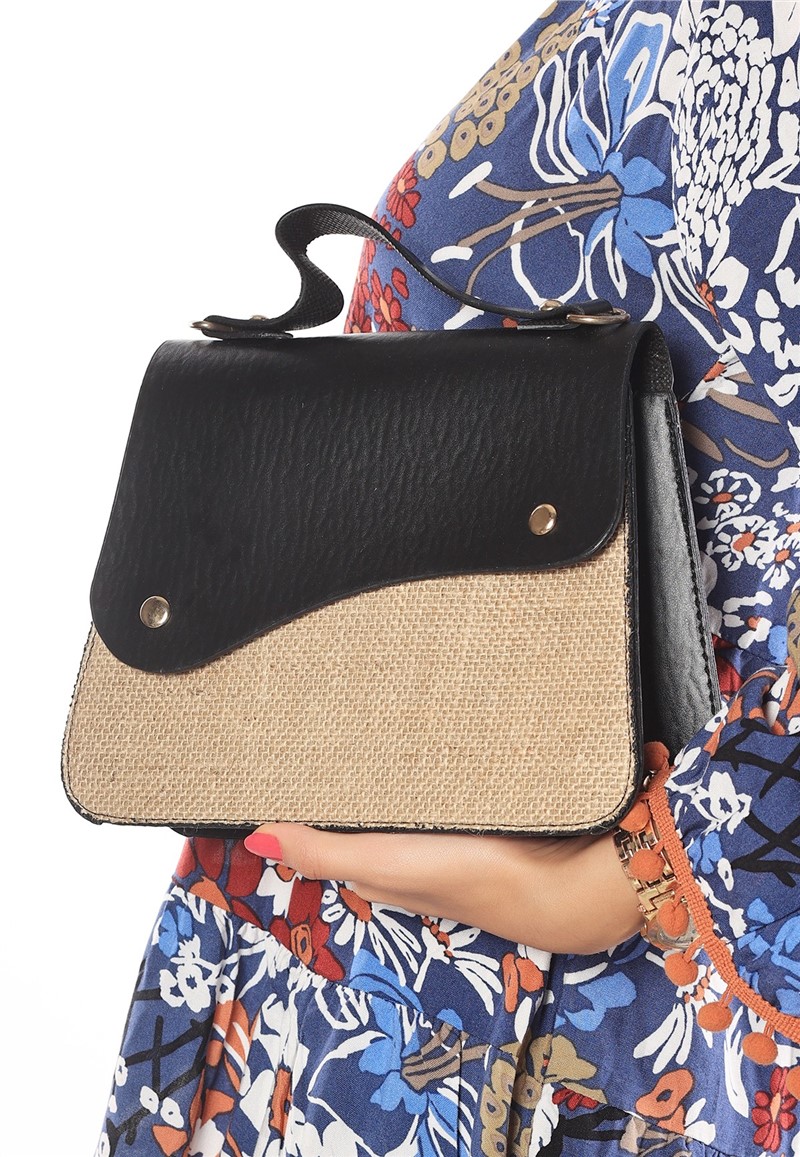 Bolsa Casual Feminina com Alça Curta - Preta #367065