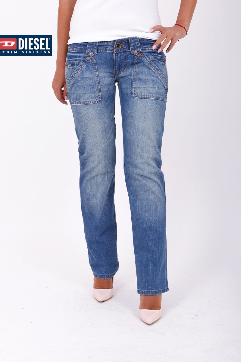 Diesel Women's Jeans - Blue #J8579FT