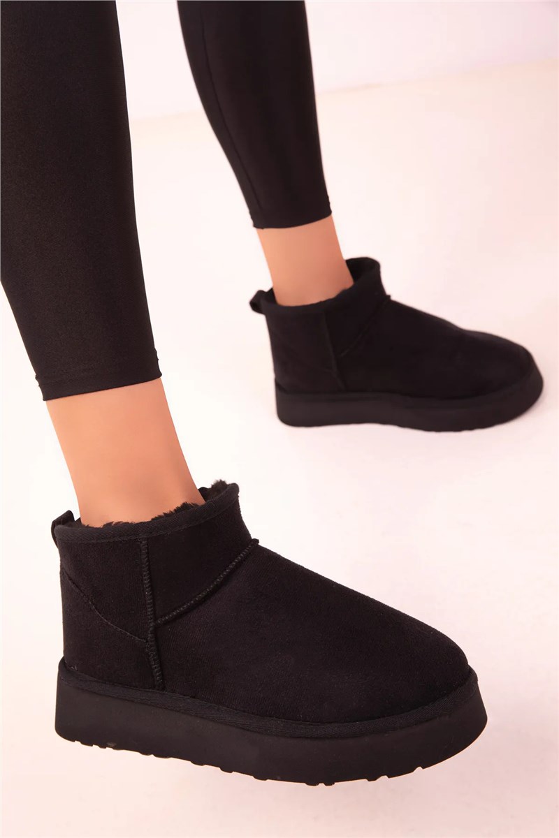 Women's Warm Lined Boots UG04 - Black #404865