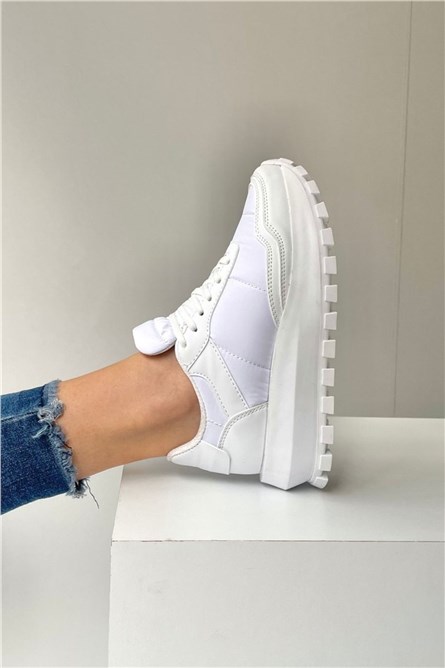 Women's sports shoes - White #324906