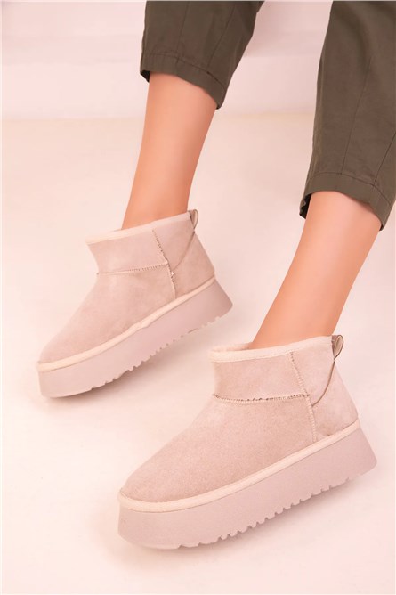 Women's Warm Lined Boots UG04 - Light Beige #404867