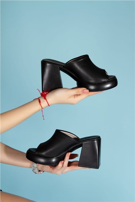 Ciabatte con plateau da donna - Nero #382233