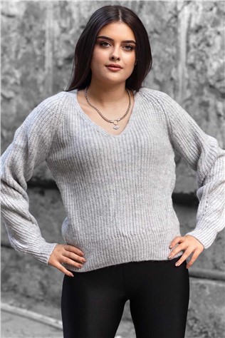 girls grey v neck sweater