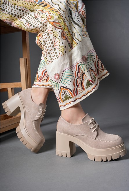 Mocassini da donna in pelle scamosciata con plateau 0012507 - Beige #404819