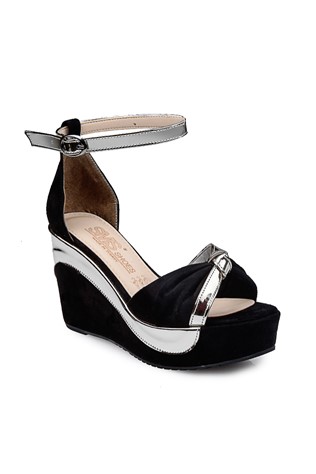 Elegantní dámské sandály na platformě 2220957