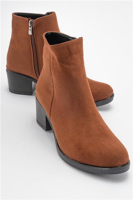 Women's suede boots with non-slip sole - Taba #410779