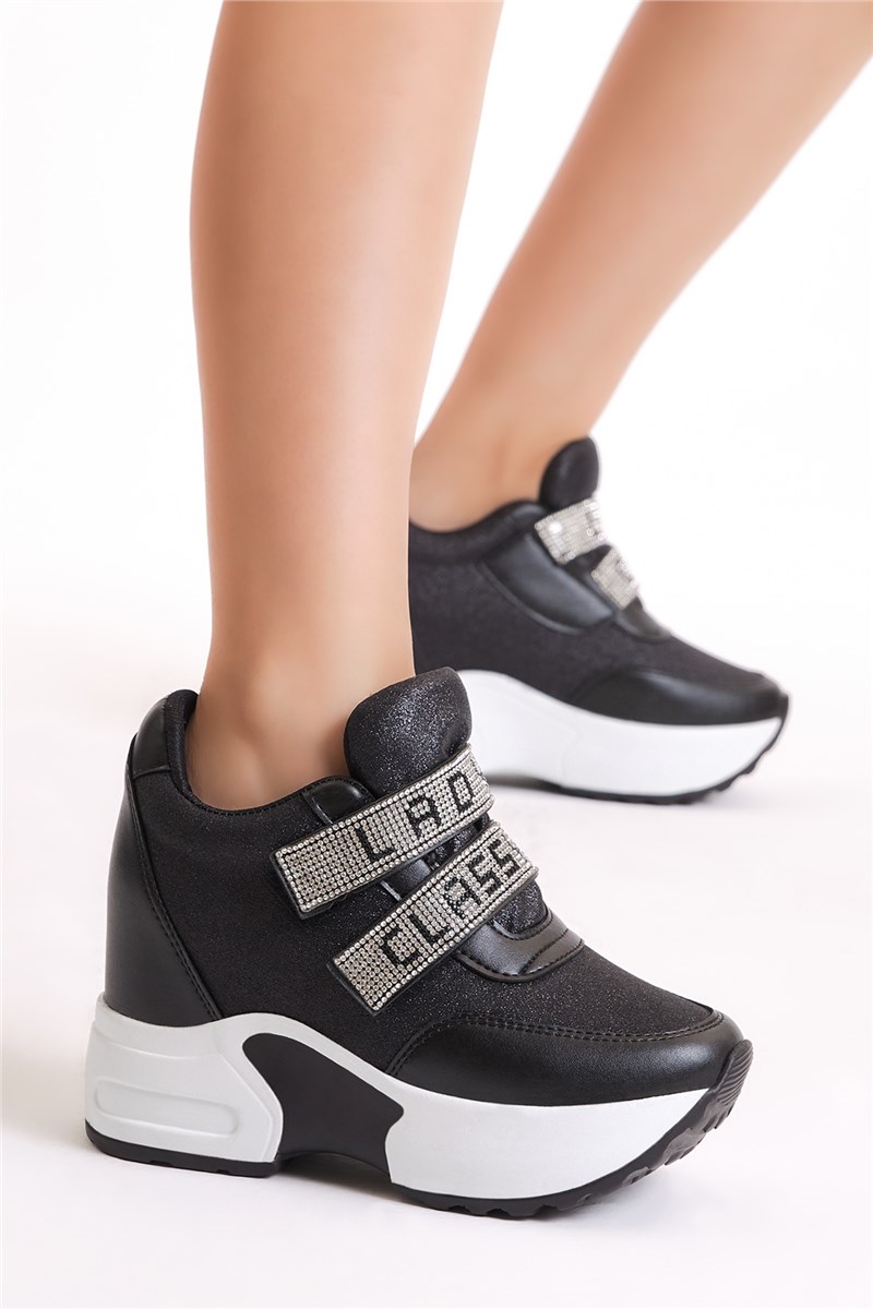 Ženske sportske cipele na čičak - crne #400821